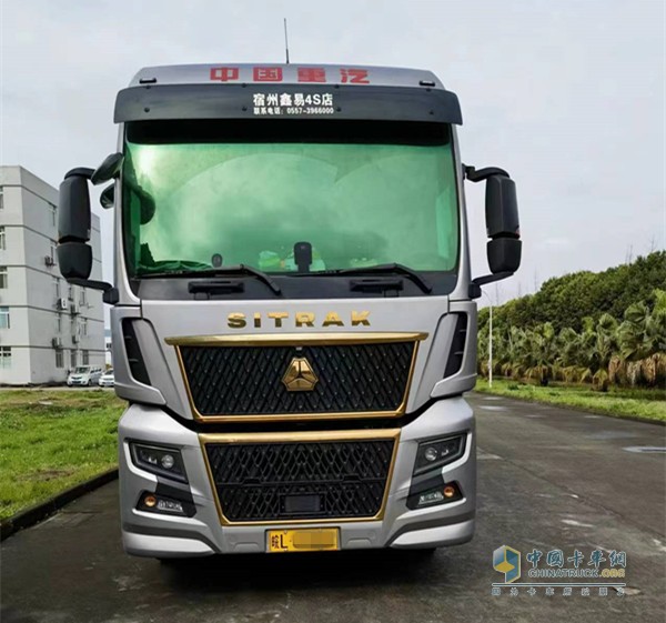 安徽鹿老板：三輛運(yùn)輸利器皆是中國(guó)重汽 汕德卡C9H又成最佳拍檔