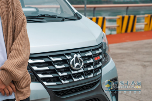 長在用戶心巴上的車，應(yīng)該是什么樣子？新長安星卡來告訴你