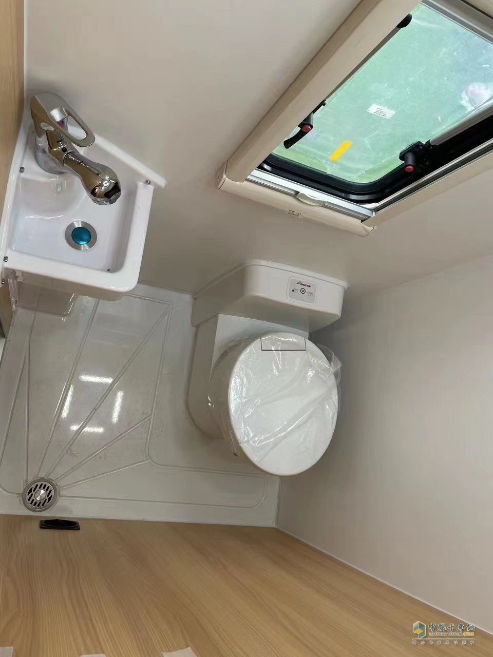 開著奧鈴M卡房車出發(fā)，享受美好Vanlife