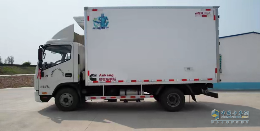 鮮活蝦苗運輸 廣東林威的錦囊妙計是“帥鈴冰博士”！