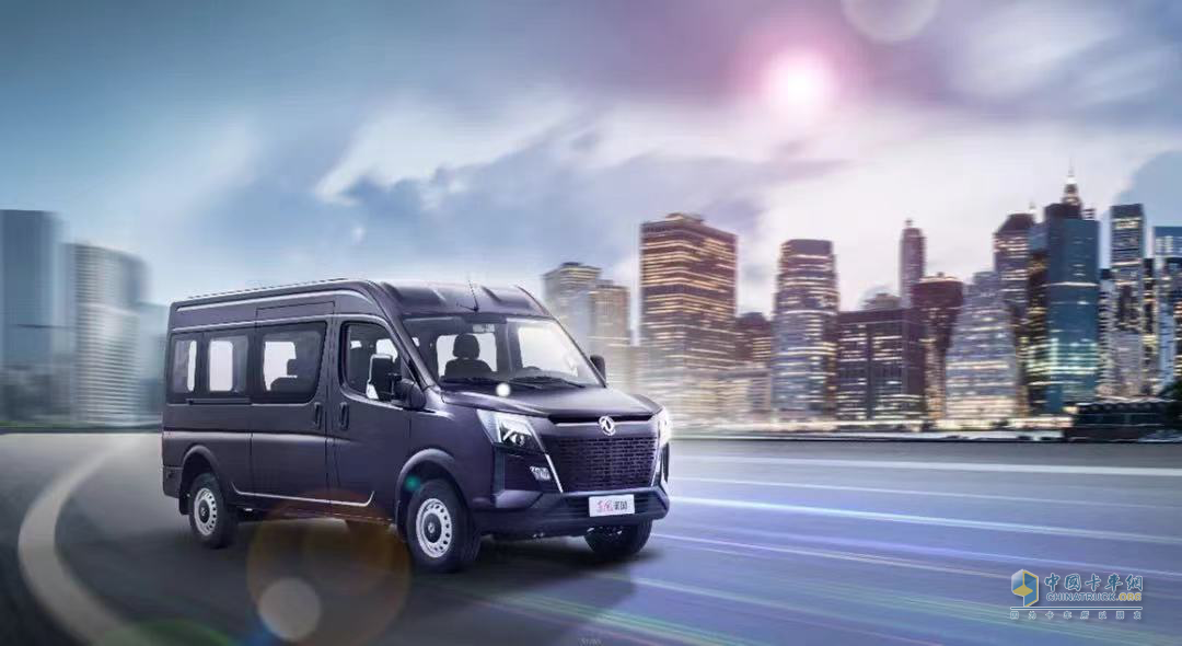 左手工作，右手生活--東風(fēng)御風(fēng)V9+ “全能出擊”