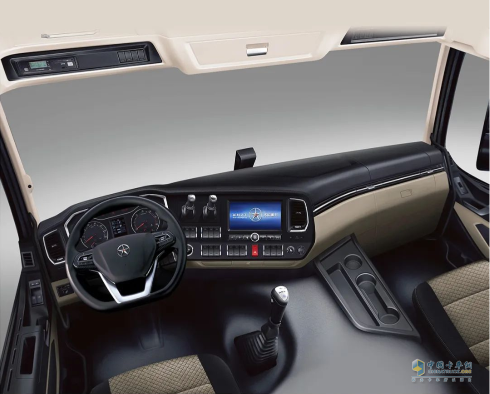 傳承經(jīng)典，大運(yùn)N8E重卡選TA準(zhǔn)沒(méi)錯(cuò)！