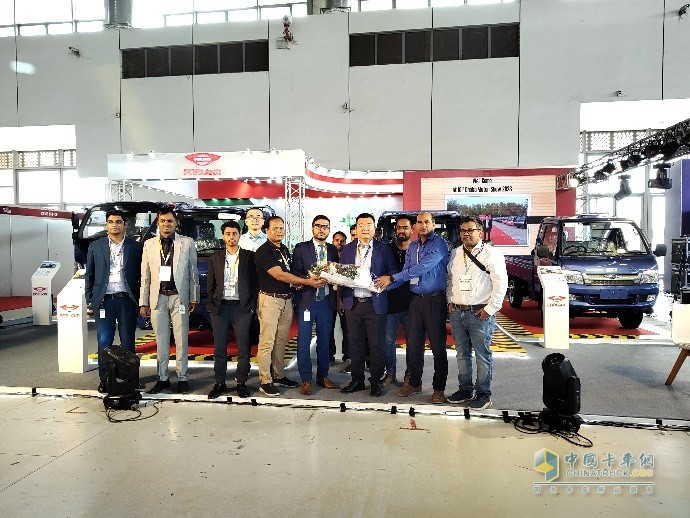 加速全球化 時(shí)代汽車打造國(guó)際化品牌