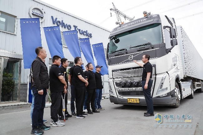 九年堅(jiān)守 追求高效永不止步 沃爾沃卡車綠駕學(xué)院沈陽(yáng)站燃擎開(kāi)營(yíng)