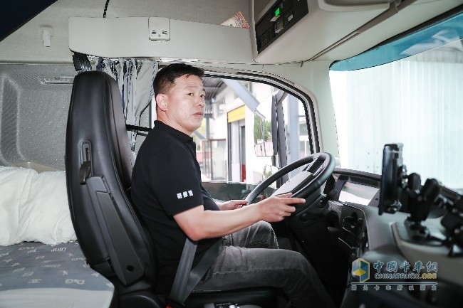 九年堅(jiān)守 追求高效永不止步 沃爾沃卡車綠駕學(xué)院沈陽(yáng)站燃擎開(kāi)營(yíng)