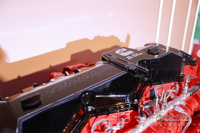 專訪陳華：康明斯8.5升、10升傳奇動力，讓?？滴磥碛泻问袌龈偁巸?yōu)勢？