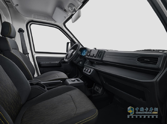 解決創(chuàng)業(yè)青年痛點，開瑞小象青春版真給力