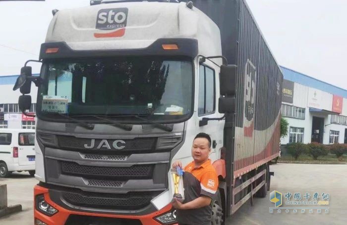 格爾發(fā)快遞載貨車“長途之王”是如何練成的？