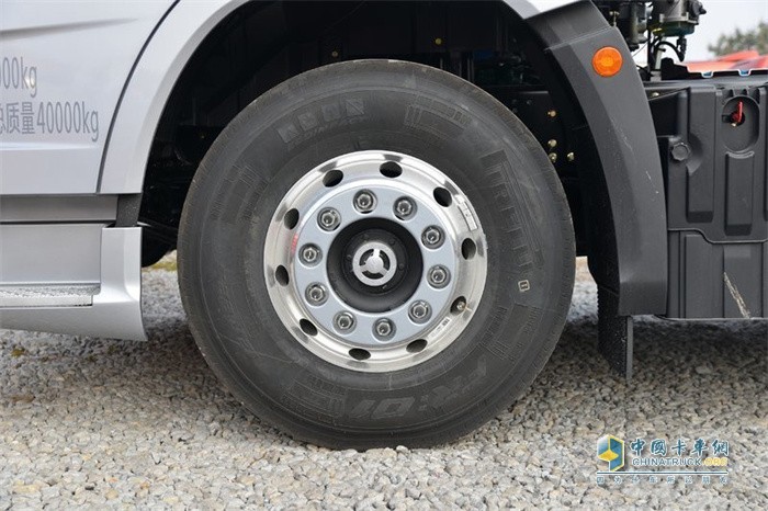 高時效低成本，解放J7憑實(shí)力入圍值得用戶信賴干線物流車型獎