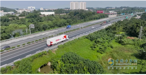 完成國(guó)內(nèi)首次端到端智駕大模型路測(cè)，千掛科技實(shí)現(xiàn)「彎道超車」