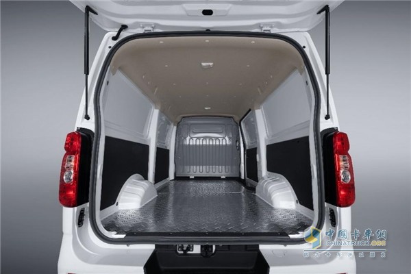 長安凱程歲末大放送！直播間獨(dú)家福利！每天抽一臺(tái)半價(jià)車！