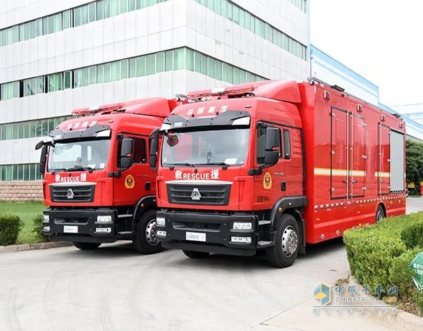 森源鴻馬發(fā)電車發(fā)往遼寧:一車可支撐一個營地的電力保障