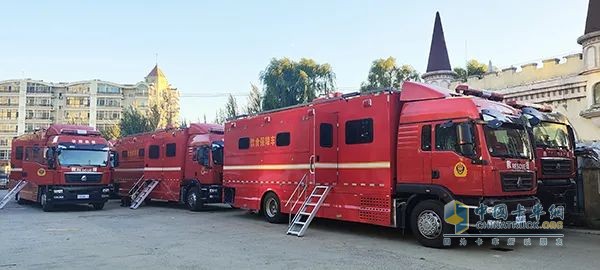 再添戰(zhàn)勤保障新力量！森源鴻馬戰(zhàn)勤保障車輛“入伍”黑龍江