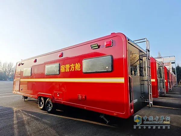 森源鴻馬機(jī)動(dòng)化宿營(yíng)方艙現(xiàn)身黑龍江:打造戰(zhàn)勤保障新格局