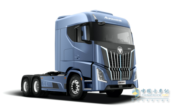 直瀑格柵大氣磅礴 簡繁大燈照亮前路！歐曼銀河7展現(xiàn)中式美學(xué)新境界