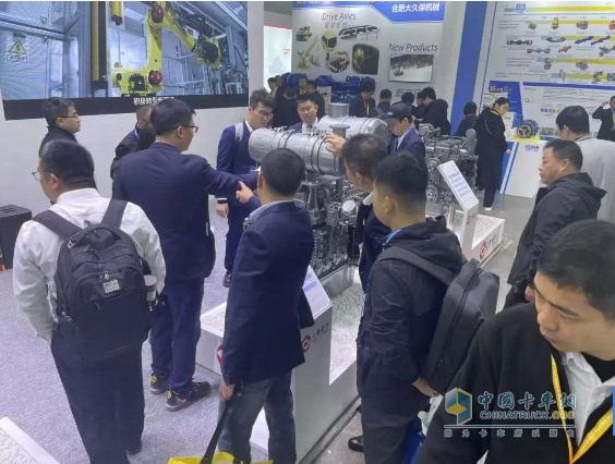 bauma China 2024火熱開(kāi)幕，上柴動(dòng)力首日精彩盤(pán)點(diǎn)