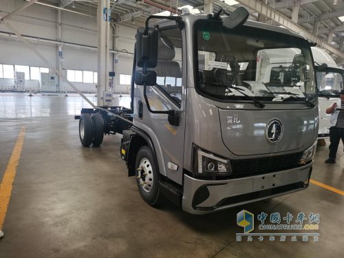 裝配云內(nèi)全新高強度發(fā)動機！德龍G200輕卡5年省3.7萬