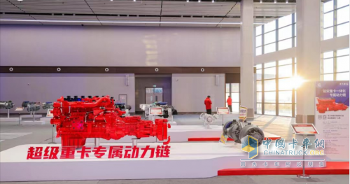 品質(zhì)為基 創(chuàng)新為核！延安重卡：以創(chuàng)新科技開啟重卡領(lǐng)域新紀(jì)元