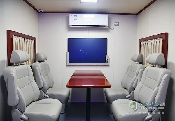 森源鴻馬無人機指揮車:應(yīng)急與安防領(lǐng)域的智慧中樞