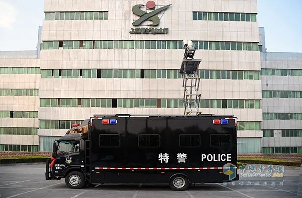 森源鴻馬無人機指揮車:應(yīng)急與安防領(lǐng)域的智慧中樞