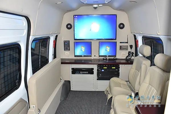 森源鴻馬無人機(jī)指揮車：創(chuàng)新設(shè)計(jì) 滿足多元需求