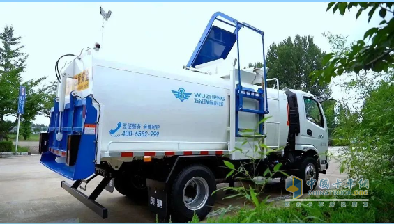 效率高、底盤穩(wěn)，多款尺寸可選，看五征餐廚垃圾車如何實力圈粉！