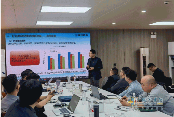 揚(yáng)帆展舵，礪志篤行！中集?陜汽一體化產(chǎn)品金牌講師培訓(xùn)班圓滿(mǎn)結(jié)業(yè)！