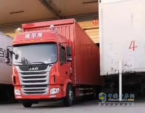 汽車配件運輸28年 江淮格爾發(fā)讓他從跟車變老板