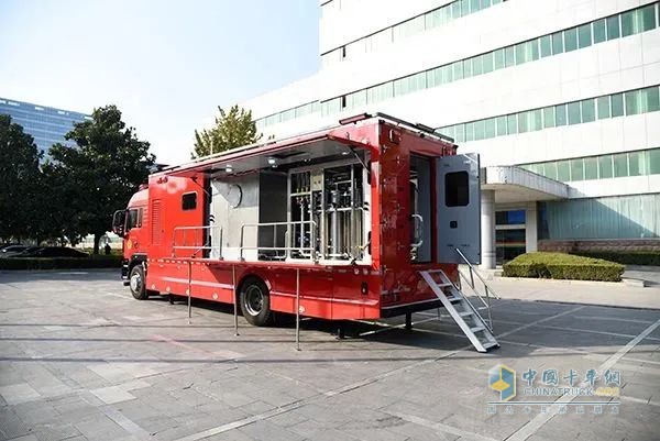 森源鴻馬凈水車：搭載智能大腦，讓應(yīng)急供水更高效