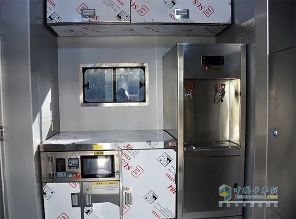 森源鴻馬凈水車：搭載智能大腦，讓應(yīng)急供水更高效