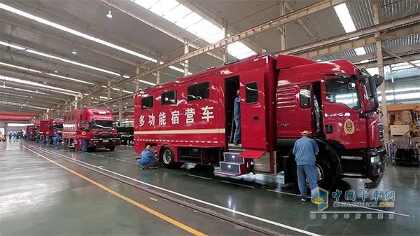 森源鴻馬嚴格把控質量:多功能宿營車品質卓越