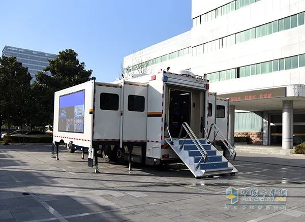 森源鴻馬雙拓展通信指揮車即將閃耀警博會 助力警務(wù)高效升級