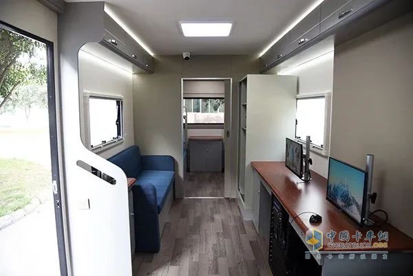 森源鴻馬機(jī)動(dòng)化警務(wù)室 打造 “移動(dòng)的安全堡壘”