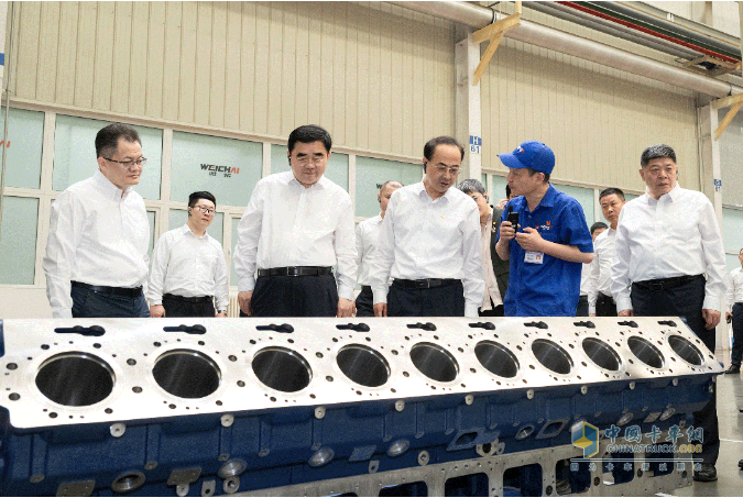 山東重工濰柴集團(tuán)與中國(guó)中車簽署戰(zhàn)略合作協(xié)議