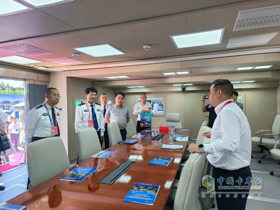 森源鴻馬閃耀第十二屆警用裝備博覽會:詮釋“移動通信指揮車平臺智能制造者”實力