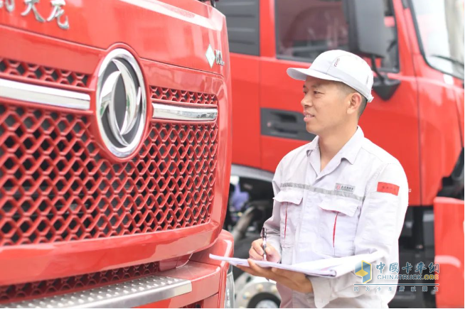 東風(fēng)商用車：從“小技工”到“大明星”，吳文平的“逆襲之路”