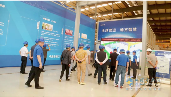 北京市住房和城鄉(xiāng)建設(shè)委員會、北京節(jié)能和資源綜合利用協(xié)會領(lǐng)導(dǎo)蒞臨中集車輛攪拌車業(yè)務(wù)集團(tuán)考察 共話新能源