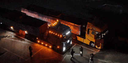 解放卡車：國車送國禮，犇！