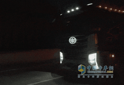 解放卡車：國車送國禮，犇！