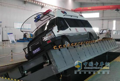 森源鴻馬智能化提高警用車輛“戰(zhàn)斗力”