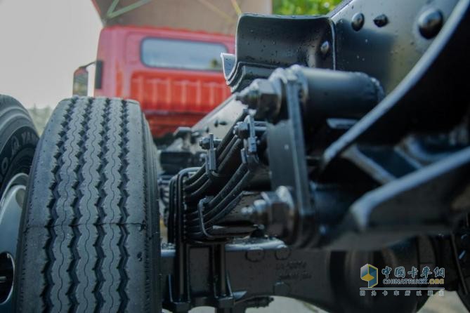 時(shí)代領(lǐng)航大G-LNG輕卡煥新登場(chǎng)，輕松解鎖多場(chǎng)景降本增效密碼