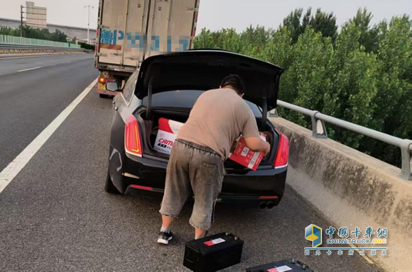 深夜馳援顯大廠擔(dān)當(dāng)，駱駝駐車鋰電售后有保障！