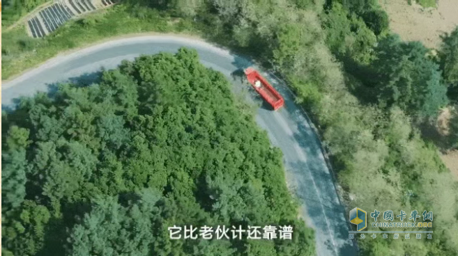 他說：“下個(gè)百萬公里，我還會(huì)選擇龍擎！”