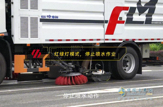 福龍馬集團(tuán):超高效靜音純電動洗掃車潔凈效率雙在線