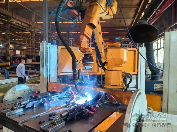 陜西德信：營(yíng)收同比增長(zhǎng)22％以上，改革碩果顯現(xiàn)