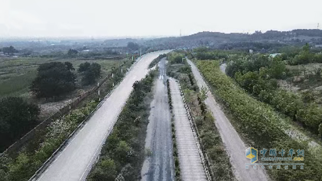 從歐洲標(biāo)準(zhǔn)到中國方案:中集車輛“歐冠G”系列液罐車的安全技術(shù)密碼