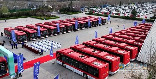 新華網(wǎng)聚焦:山東重工打造“國(guó)際重工”