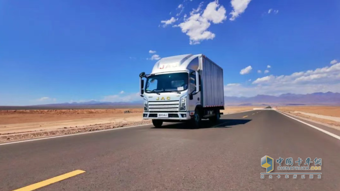 征戰(zhàn)“火洲”吐魯番，極限高溫淬煉江淮1卡品質(zhì)