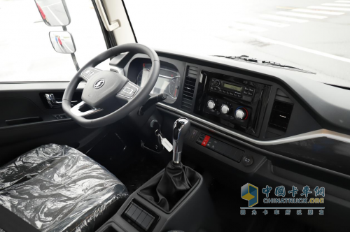 170馬力+4萬公里長換油 陜汽德龍G200助力卡友收益倍增