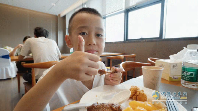 “未來工程師”哪里啟航？答案就在：徐工研學(xué)之旅！